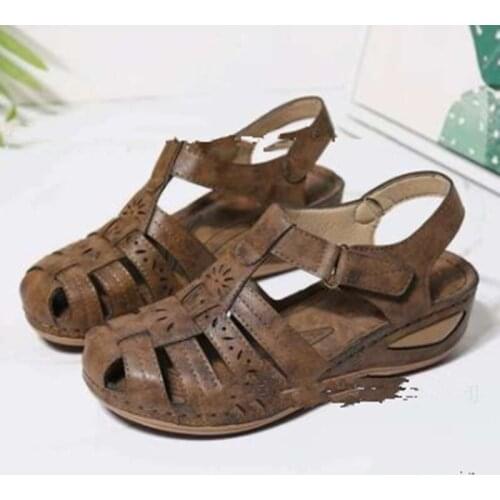 2021 Roman Female Sandal Shoes Womens Large Size Clogs Wedge Girls Velvet New Big Low Summer Gladiator Fashion Comfort Beige