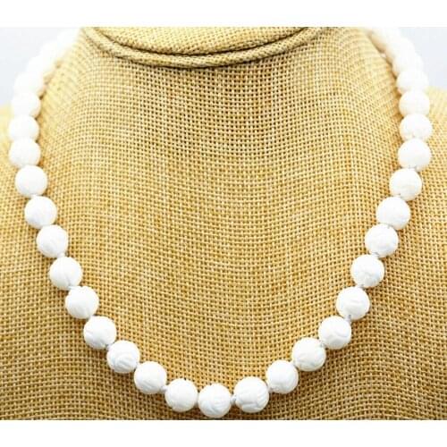 10mm white Carving coral Tridacna Necklace 18 "magnet buckle