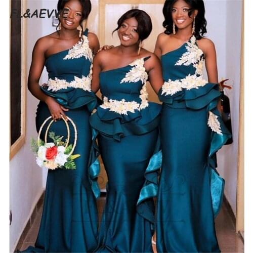 2021 Vintage Green Bridesmaid Dresses Lace Applique South African Bridesmaid Dress Floor Length Black Girls Wedding Party Gowns