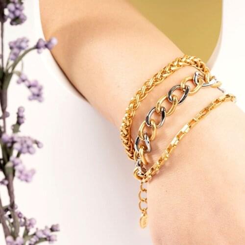 WEALTHYBOO Golden Bracelets