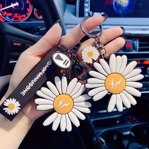 New Korean Daisy Flower Keychain for Women Silicone Bag Charms Daisy Key Chain Keyring Jewelry Gift