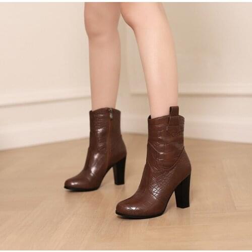 Autumn Winter Thick Tall Heel Plaid Fashionable Dress Round Head Is Short Boots Female 236-2
