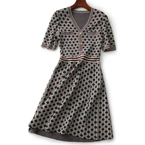 New Summer Contrast Pearl Buttons Bright Silk knit Runway Dresses Short Sleeve Womens Elegant Knitted Slim Dress Vestido