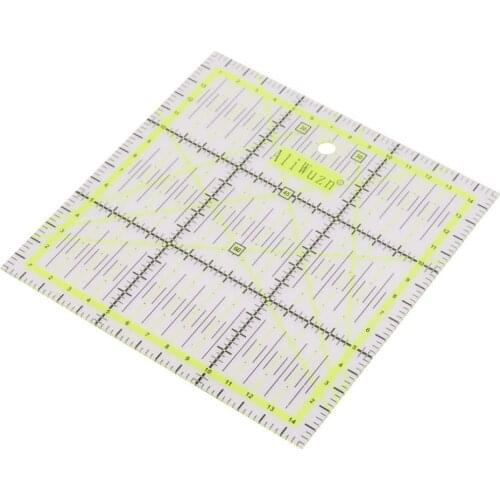 1 Pcs 15*15cm Acrylic Material Tailor Cutting Ruler Students Diy Handwork Square Square Feet Light Green Scale Clear