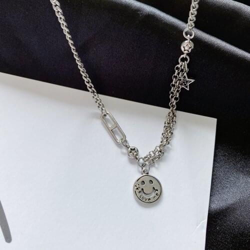 2021 New Retro Vintage Old Stitching Smiley Face Pendant Necklace Party Jewelry Womens Five-pointed Star Chain Sweater Chain