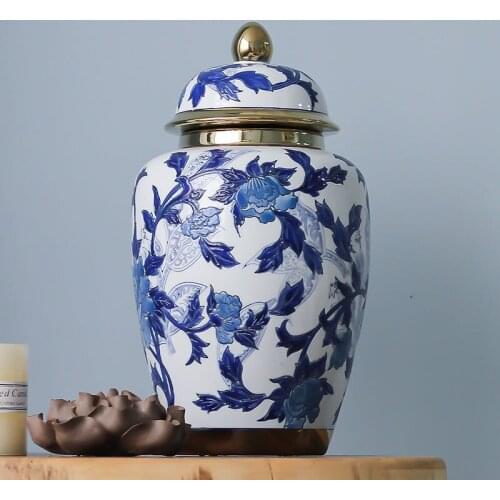 Ceramic Storage pot Blue And White Porcelain Ginger jar Vase Living Room Decoration Ornament With lid Hand Painted Jar