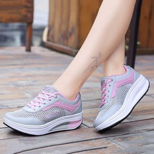 Sneakers Women Soft Mesh Women Casual Shoes Walking Vulcanized Shoes Woman Women Shoes Breathable Ladies Shoes Plus Size