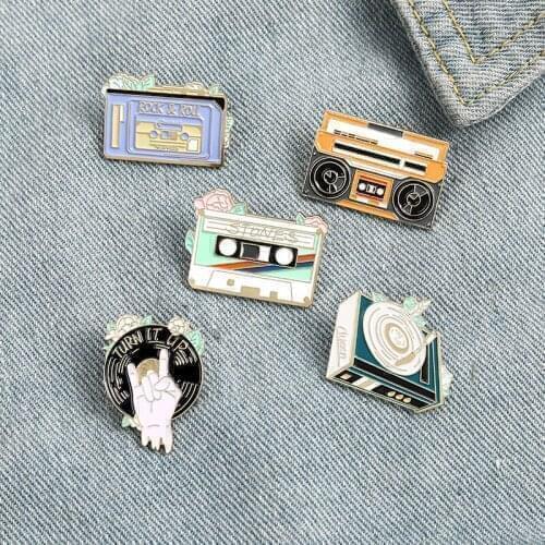Cute Creative Cartoon Metal Brooch Personality Fashion Radio Phonograph Retro Rock Disc Record Tape Simple Wild Badge Men Women