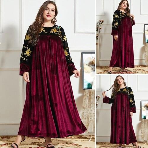 Ramadan Muslim Women Arab Abaya Velvet Vintage Long Dress Embroidery Middle East Dubai Kaftan Elegant Kaftan Maxi Robe Fashion