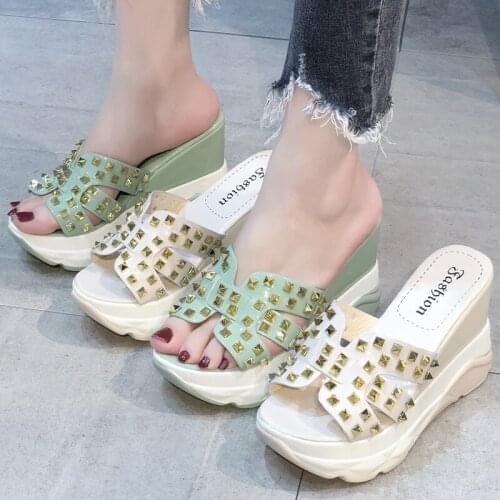 Fashion Summer Wedge Sandals 3.93 Inches High Heels Beautiful Rivet Slippers For Women（Size 34-44