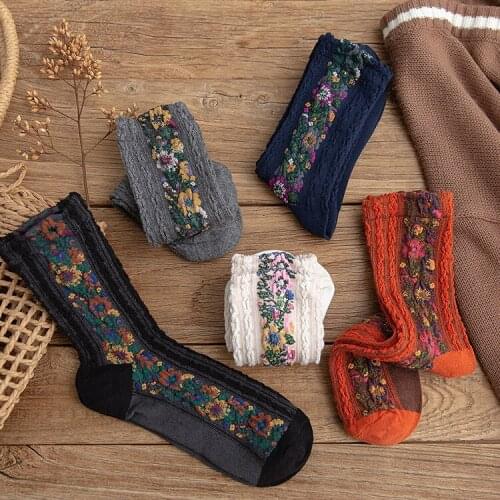 New Autumn Winter National Flower socks for Women Personality Socks Girls Female Black white Socks