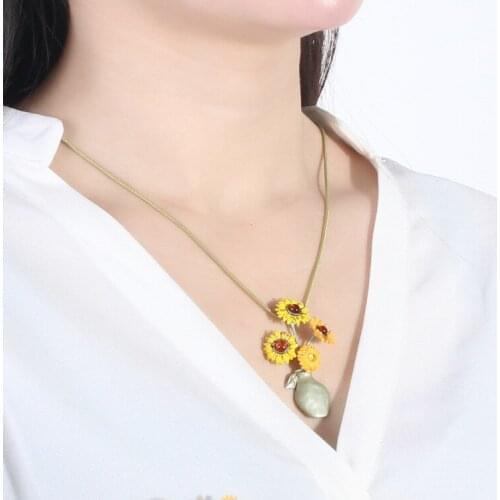 Free shipping sunflower vase necklace