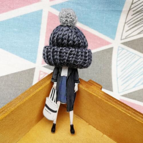 Women Cute Lovely Acrylic Anime Brooch Pins for Woman DIY Girl Fashion Cartoon Models Brooches Lapel Pins Jewelry Accessories