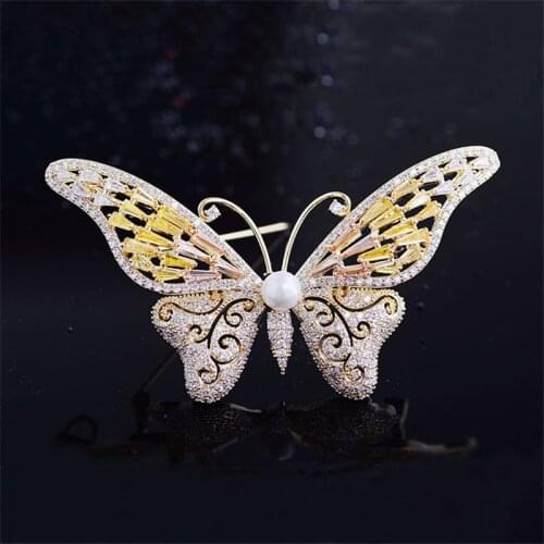 Lovely Butterfly Brooches for Women Fashion Gold Pins Insect Broche Crystal Shiny Pin Clothes Decoration Christmas Gifts Jewelry