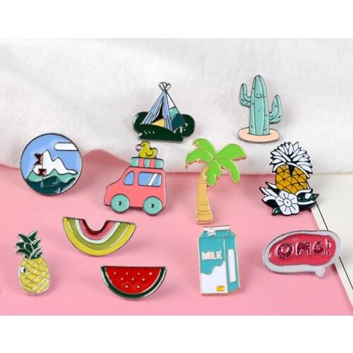 Fashion Fruit Enamel Lapel Cartoon Pins Pineapple Trees Mix Brooches Badges Backpack Cute Pins Gifts For Friends Wholesale 1pc