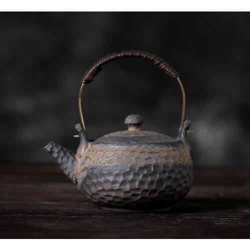 Stoneware hammer-shaped lifting pot, handmade Japanese retro teapot, ceramic kung fu teapot, single pot