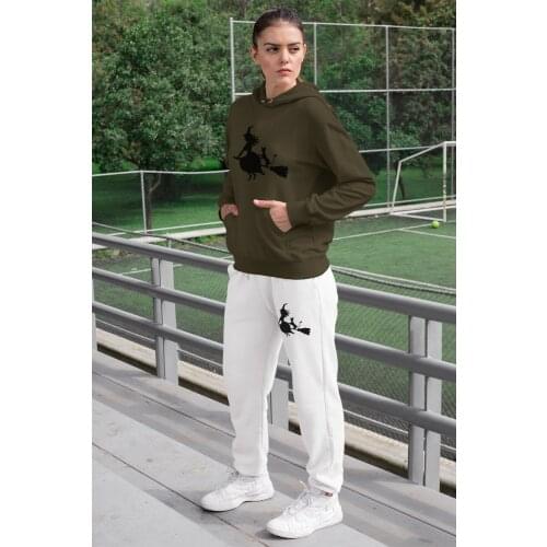 Angemiel Wear Süpürgeye Overlapping Witch And Cat Women 'S Tracksuit Set Green Hooded Sweatshirt White Sweatpants