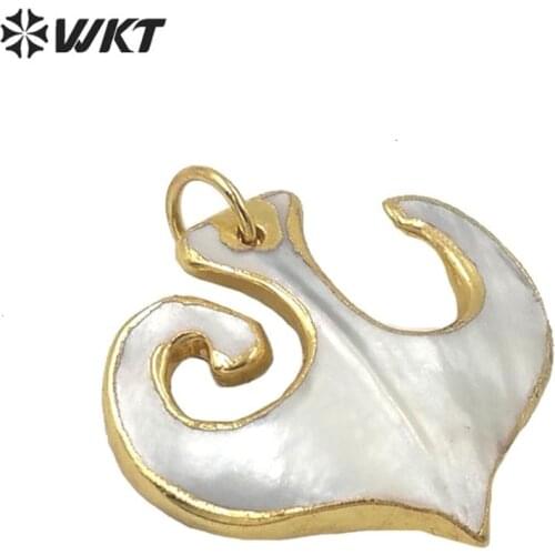 WT-JP230 Women Charming DIY Jewelry Accessory Boat Anchor Pendants Unique Design Gold Electroplated Arrow Shape Shell Pendant