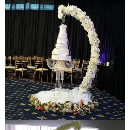Wedding hanging cake stands