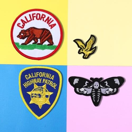 Brown bear Parches Embroidered Iron On Golden Bird Patches For Clothing DIY Stripes Clothes Flying insects Sticker Appliques