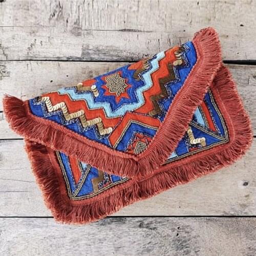 DOYUTIG Indian Style Womens Canvas Handmade Clutches Bags Ethnic Embroidery Tassels Bags Colorful Bohemia Crossbody Bags F812