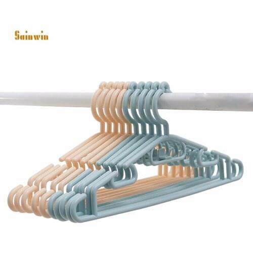 Sainwin 10pcs/lot 41cm plastic hanger seamless hangers adult clothes hanging pants rack