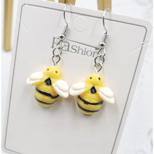 1 Pair of Innovative Mini Cute Animals Bee Rabbit Cubs Bear Duck Chick Sheep Earrings Ladies Simulation Animal Ear Hook Gift