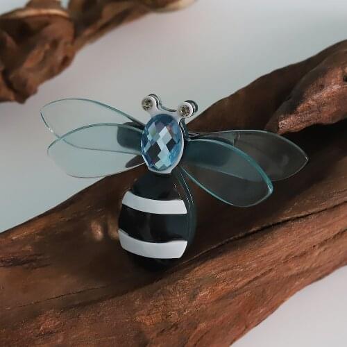 Brand Design Insect Series Brooch Women Delicate Little Bee Brooches Handmade Acrylic Safety Pins Brooch Jewelry Gifts For Girl
