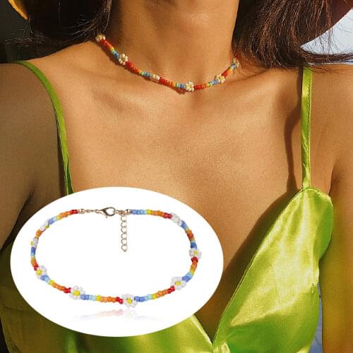 Bohemia Beaded Daisy Choker Necklace for Women Girls Summer Beach Fashion Jewelry Sweet Boho Colorful Beads Choker Necklaces