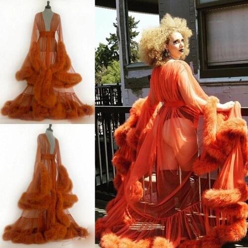 Sexy Bathrobes for Girls Luxury Fur Tiered Ruffles Party Sleepwear Custom Made Nightgowns Robes Pregant Photograph
