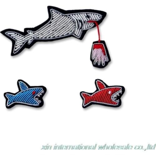 Metal silk handmade embroidery gremio Small sharks pin badge Interesting cartoon accessories badges clothes hat bag metal rozet
