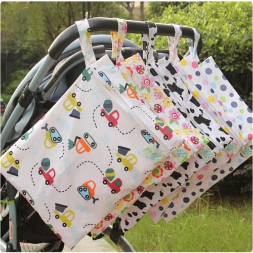 Baby 30*40 Diaper Bag Cartoon Waterproof Reusable Wet Dry Bag Print Pocket Nappy Bags Travel Single Layer Diaper Bag with Zipper