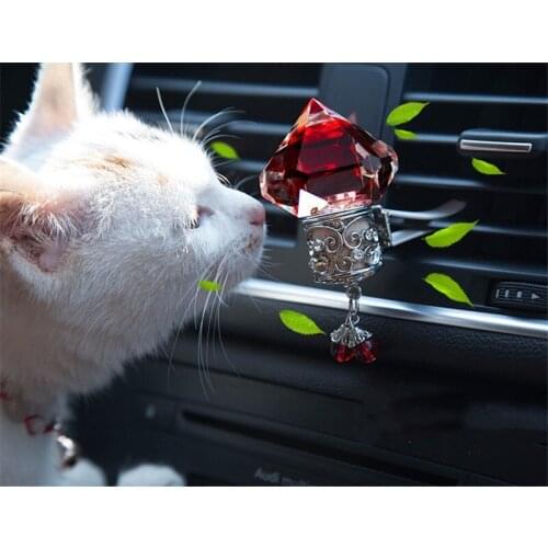 [Wholesale] 15PCS Elegant Car Air Outlet Crystal diamond Perfume Aromatherapy Clip Ornaments Fragrance Air Freshener Female