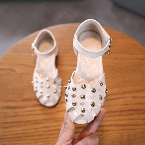 CAPSELLA KIDS Summer Sandals Girls Roman Style Rivet Shoes Baby Girls Princess Soft Leather Dress Shoes Flats Girl Dances Shoes