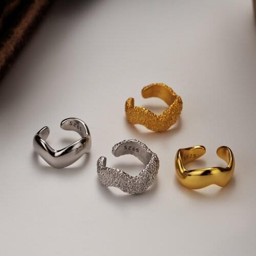 ONLY 1PC (No pierced) Authentic 925 Sterling silver Polished / Brushed Burned Wave Geometric Lines Clip Earrings TLE2215