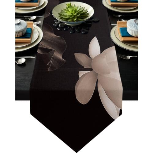 The White Lotus In The Pond Table Runner Country Wedding Decor Cake Tablecloth Placemat Dinning Table Decoration Table Runners