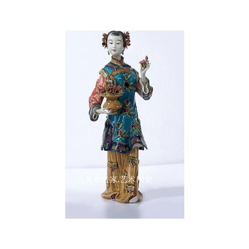 The classical beauty is elated shiwan doll Ceramic Chinese model room decoration gifts handicraft sitting room furnishing pieces