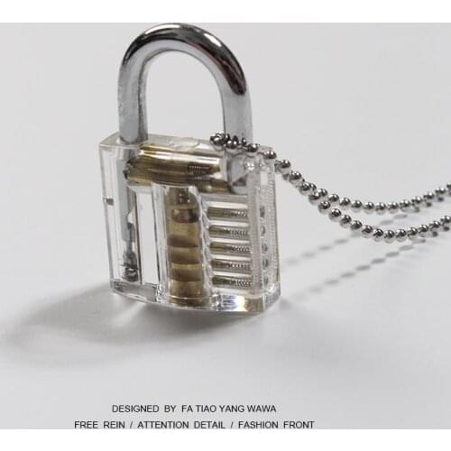 Can play can lock! Transparent mini - lock inner construction necklace
