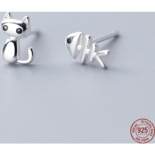 LKO 925 Sterling Silver Simple Asymmetric Cute Vivid Cat Fish Bone Stud Earrings For Women Trendy Party Jewelry Gift Accessories