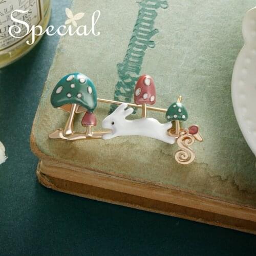 Cute rabbit brooch brooch brocade silk scarf buckle shawl buckle rabbit chasing girl 2019