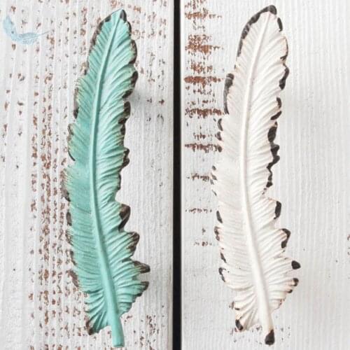 2pcs Mediterranean Style Retro Feather Design Blue White Handle For Wardrobe Showcase Window Drawer Home Office Hotel Decoration