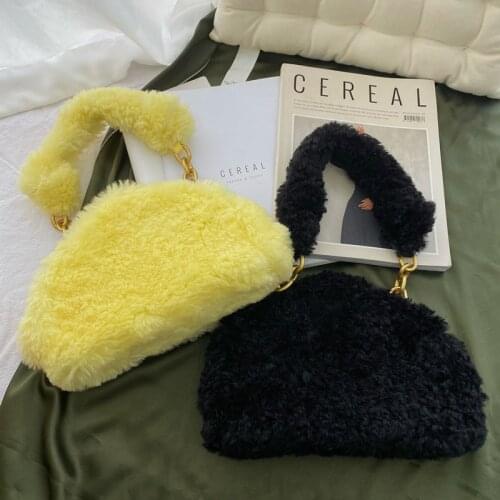 Ins Super Fire Net Red Triangle Plush Bag Teddy Fur Shoulder Underarm Bag New Women In Fall/Winter 2021