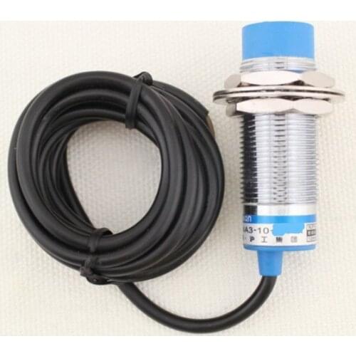 Free Shipping 2pcs/lot workers group LJ24A3-10-Z/AY blue head A-level proximity switch DC three-line PNP normally closed