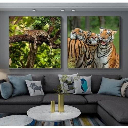 Lovely Animal Leopard on Tree Canvas Painting Wall Pictures for Living Room Bedroom Wall Art Posters Prints Home Cuadros Decor