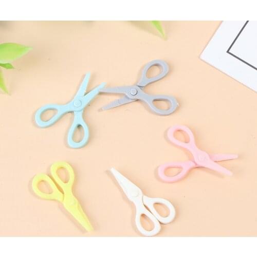 1PC New Dollhouse Miniatures 1:12 Accessories Simulation Crafts Toys Plastic Safety Mini Scissors Furniture Toy