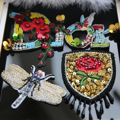 1pc Rhinestone beaded patches for Clothing dragonfly rose flower Letter Sew on Sequins Applique decorative parches bordados para