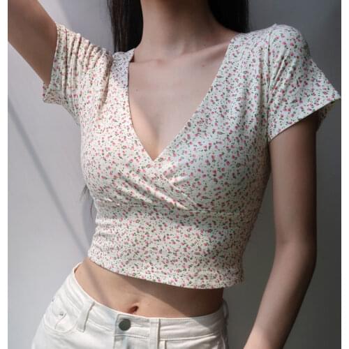 2021 Vintage Floral Tops for Women Deep-V T-shirts Short Design Above Belly Slim Tops Tees Women Summer Clothing y2k top tshirt