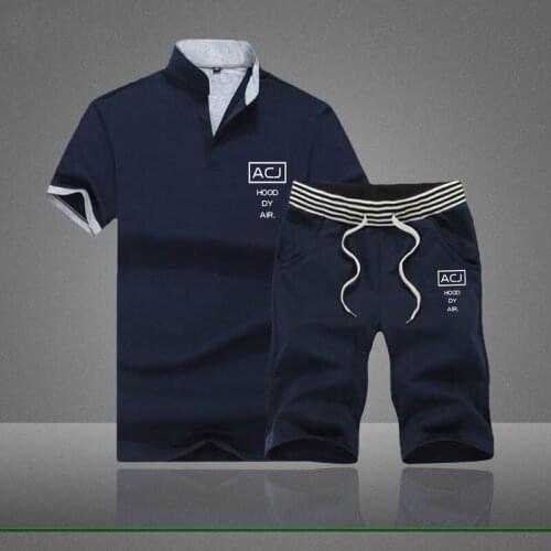 2019 Fashion Tracksuit Set Trending Style Men T-shirt Shorts Set Mens Suits Summer Breathable Short Set Sportsuits Design