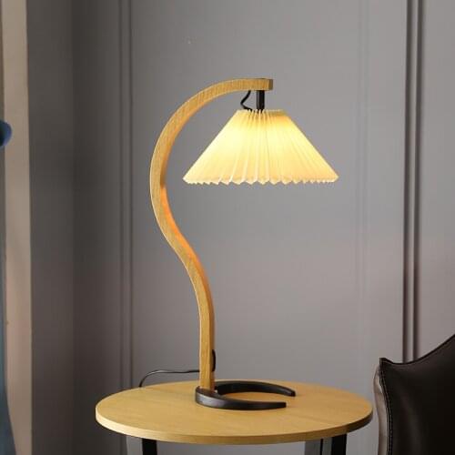 Exempt postage Nordic wood desk lamp restores ancient ways sitting room bedroom head lamp study household lamp