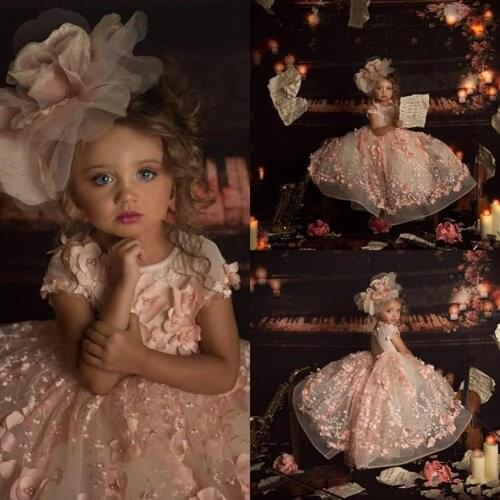 Toddler Girls Pageant Dresses Beaded 3D Applique Short Sleeves Birthday Party Formal Gowns Backless Baby Flower Girls Dress